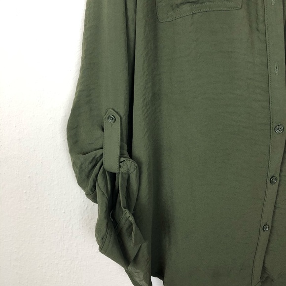 ✨Ana Long Sleeve Button Down Top✨ - Picture 2 of 5